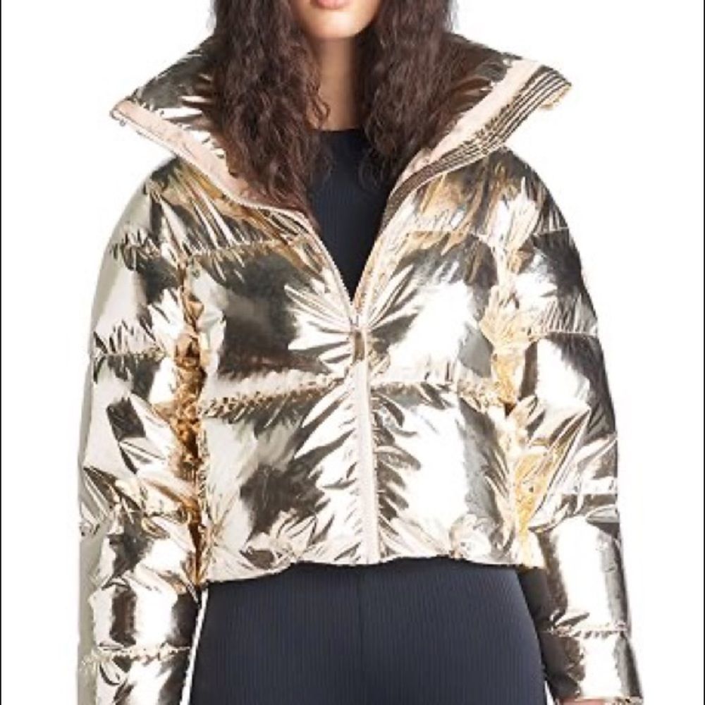 Cordova gold cropped puffer jacket. Metallic gold. Mont blanc jacket